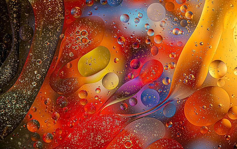 Oscillant entre la lumière et l'obscurité par Ria Overbeeke