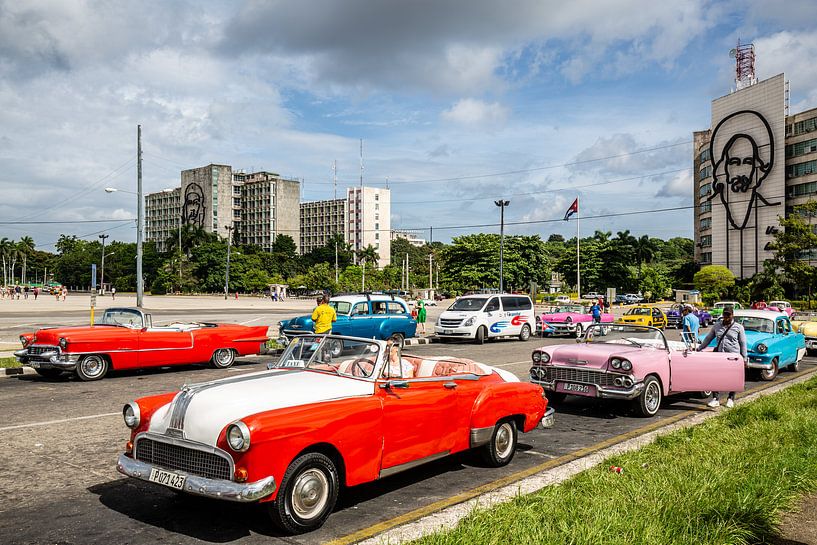 Havana by Eric van Nieuwland