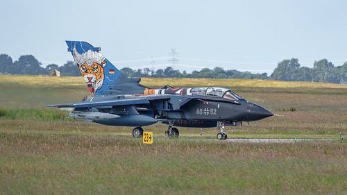 Duitse Panavia Tornado ECR in Tigermeet livery.