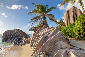 Traumstrand auf der Insel La Digue (Seychellen)