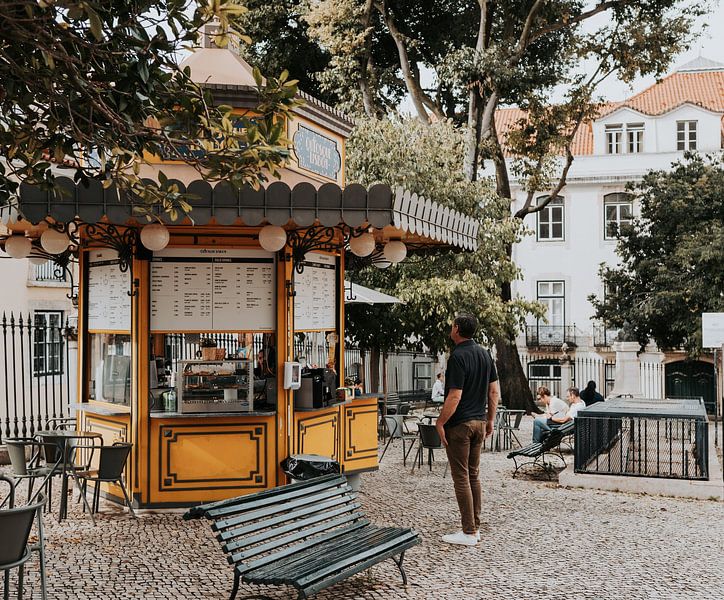 Café à Lisbonne par Iris van Tricht