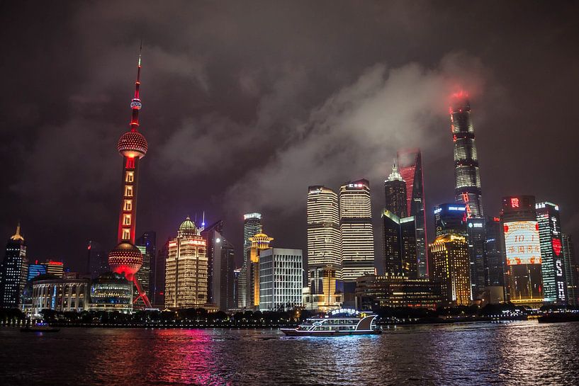 Shanghai la nuit par Niek Wittenberg