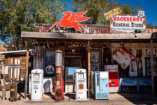 Oud benzinestation op Route 66 in Hackberry USA