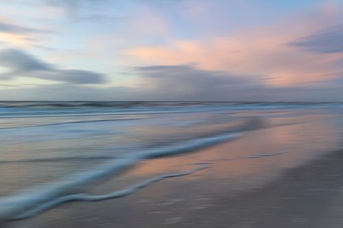 Pink Tides by Astrid Volten