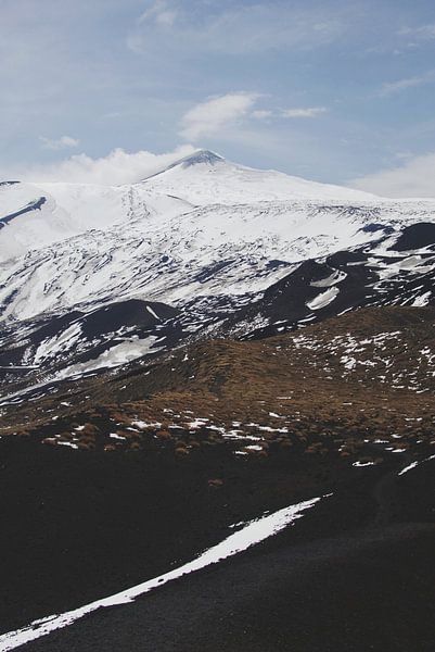 Etna van Marianne Bal