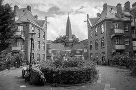 Hembrugstraat - Museum Het Schip by Hugo Lingeman