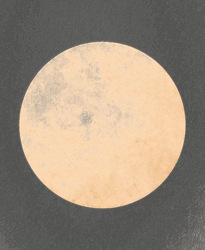 Maan in zacht licht in natuurlijke kleuren