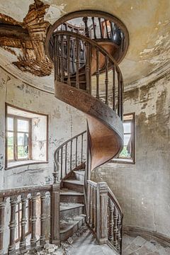 Lost Place - verlassenes Treppenhaus von Gentleman of Decay