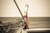 Thailändisches Boot Sepia Look von Levent Weber Miniaturansicht