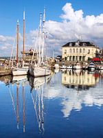 Weerspiegeling in de oude haven van Honfleur