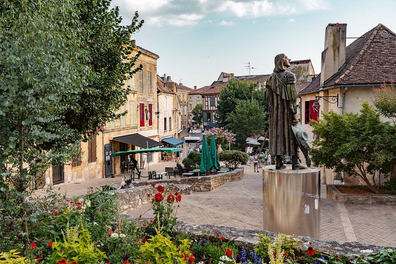 Square in Bergerac, Dordogne - France by Martijn Joosse