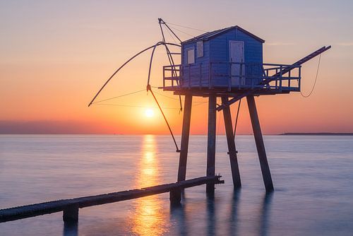 Vissershut bij zonsondergang in Saint-Michel-Chef-Chef, Loire-Atlantique, Frankrijk