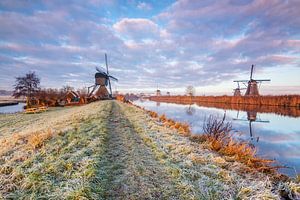 Wintermorgen in Kinderdijk van Ilya Korzelius