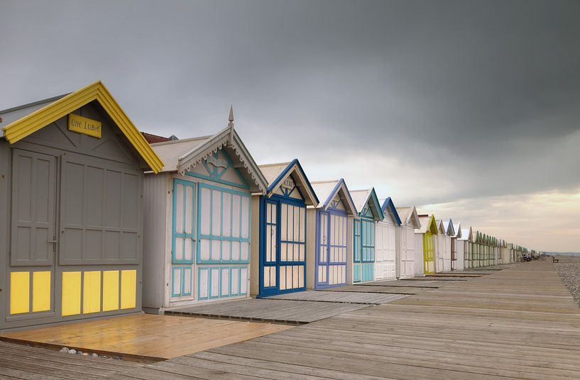 Strandhuisjes aan de Franse kust van Menno Schaefer