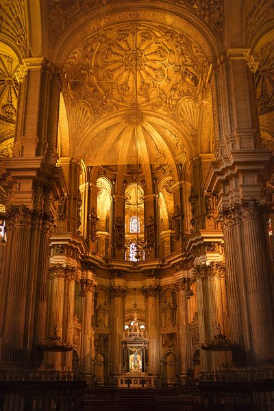 Hochaltar | Catedral de la Encarnación de Málaga | Innenraum | Reisefotografie von Laura Dijkslag