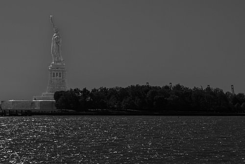 Vrijheidsbeeld in New York in zwartwit