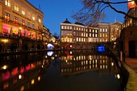 Le Winkel van Sinkel et l'hôtel de ville sur l'Oudegracht à Utrecht par Donker Utrecht Aperçu