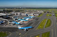 KLM vliegtuig vertrekt van Schiphol