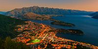 Uitzicht over Queenstown, Zuider Eiland, Nieuw Zeeland van Henk Meijer Photography thumbnail