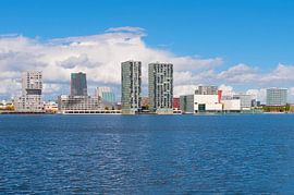 Skyline der Stadt Almere von Brian Morgan