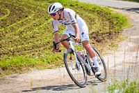 Lotte Kopecky Weltmeisterin in weißer Hose