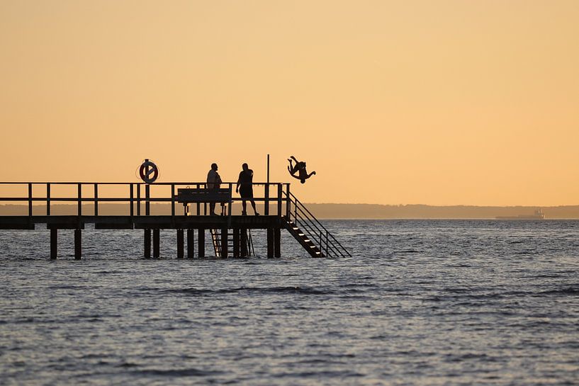 Barseback Beach Sunset Fun, Sweden by Imladris Images