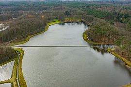 Cycling through the water by Johan Mooibroek