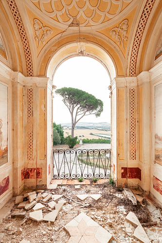 A green view from the abandoned villa