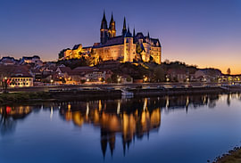 Meissen met de Albrechtsburg in de avond, Duitsland