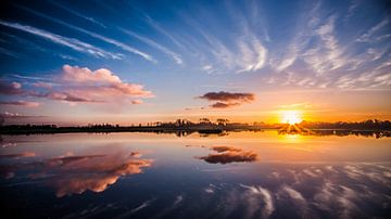 Clouds reflection by Ferdinand Mul