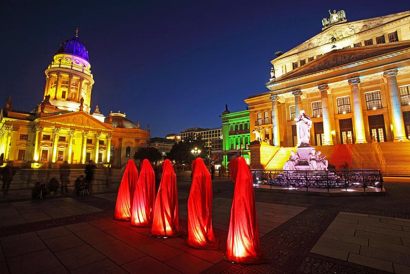 Fünf Skulpturen auf dem Berliner Gendarmenmarkt von Frank Herrmann