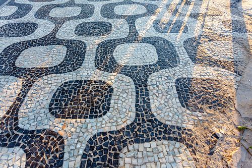 Bekend zwart wit design van de Ipanema boulevard in Rio de Janeiro, Brazilië, Zuid-Amerika