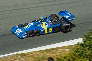 1976 Jody Scheckter Team ELF Tyrell P34 van vascofialho.nl