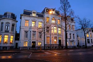 Statig kantoorpand aan de Maliesingel in Utrecht van Donker Utrecht