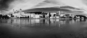 Passau Oude Stad Panorama zwart-wit