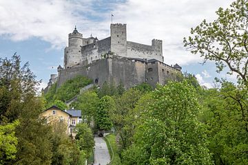 Salzburg - Vesting Hohensalzburg met Vestingspoorweg van t.ART