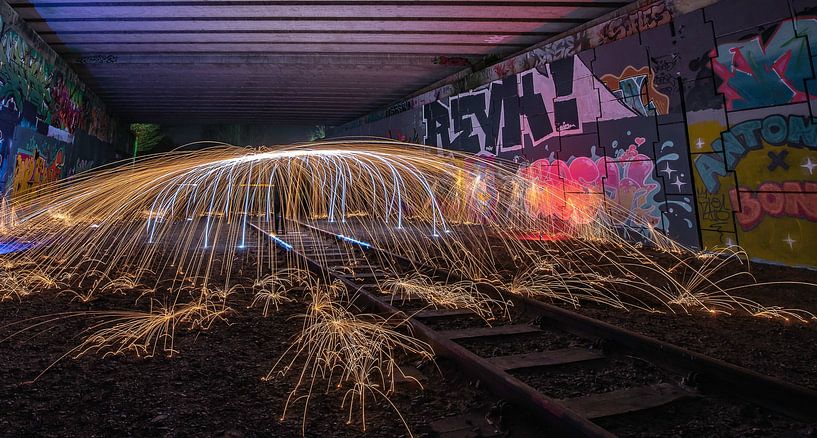 Überall Funken. von Patrick Hartog