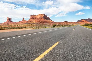 American West - Auf der Straße im Monument Valley
