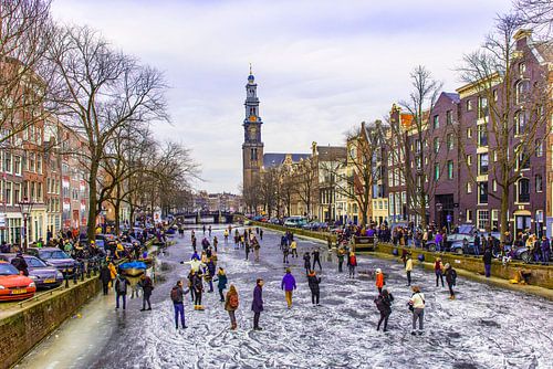 Schaatsen op een bevroren Prinsengracht, Amsterdam