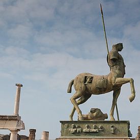 Standbeeld Centaur in Pompeii, Italië van DroomGans