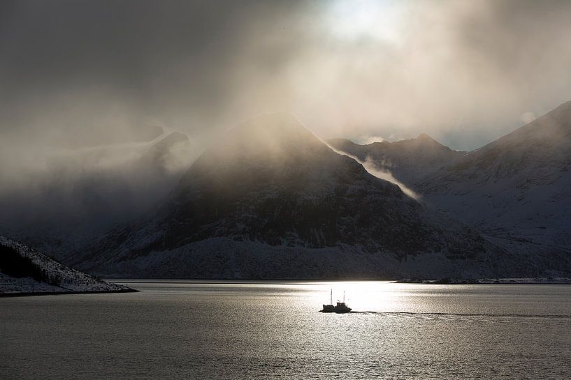 Vissersboot Lofoten van Harry Kolenbrander