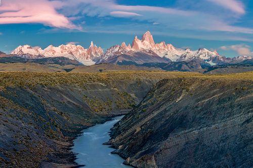 Rio De Las Vueltas Canyon with view of Fitz Roy