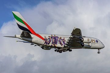 Airbus A380 d'Emirates en livrée Paris Saint Germain. sur Jaap van den Berg