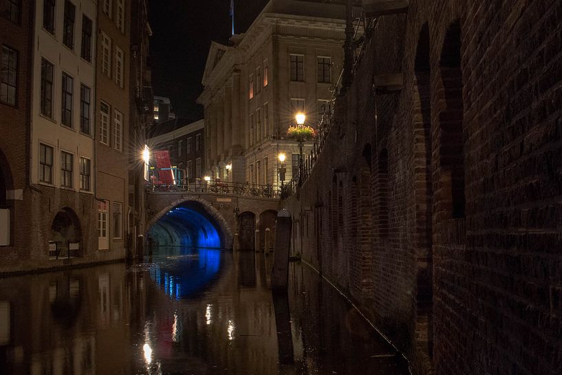 Utrecht bij nacht par Nathalie Scholtens - den Besten