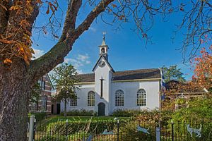 Wunderschön gelegene Kirche in Kats auf Nord-Beveland, Eigentum der Stichting Oude Zeeuwse Kerken.