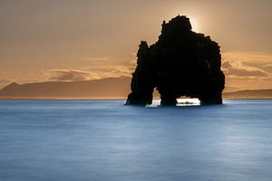 Hvitserkur, das prähistorische Tier aus Nordisland.