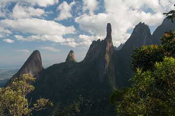 Dedo de Deus by Richard Wareham