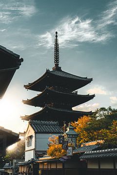 The pagodas of Kyoto by Endre Lommatzsch