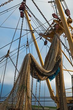 Die Netze eines der letzten Fischerboote auf der niederländischen Insel Texel