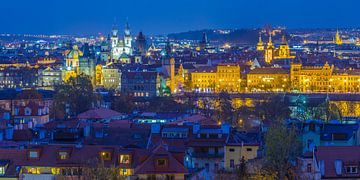Uitzicht over de oude stad in Praag, Tsjechië - 4 van Tux Photography